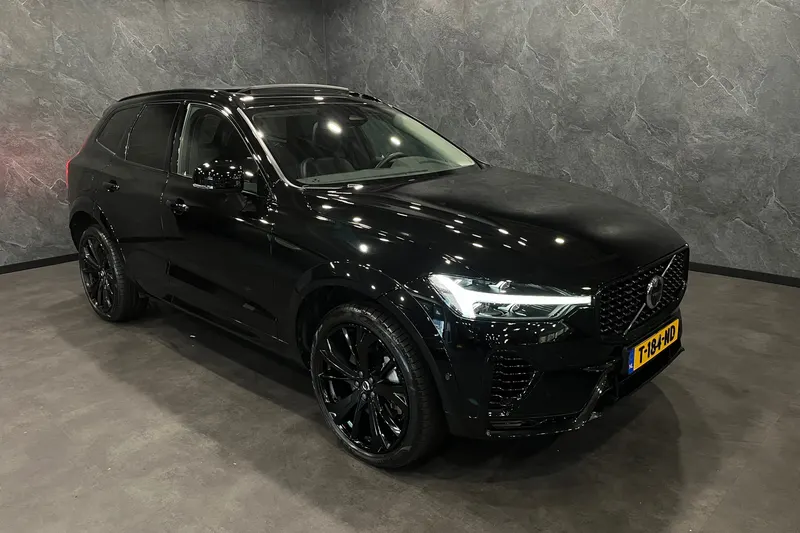 Volvo XC60 (2023)