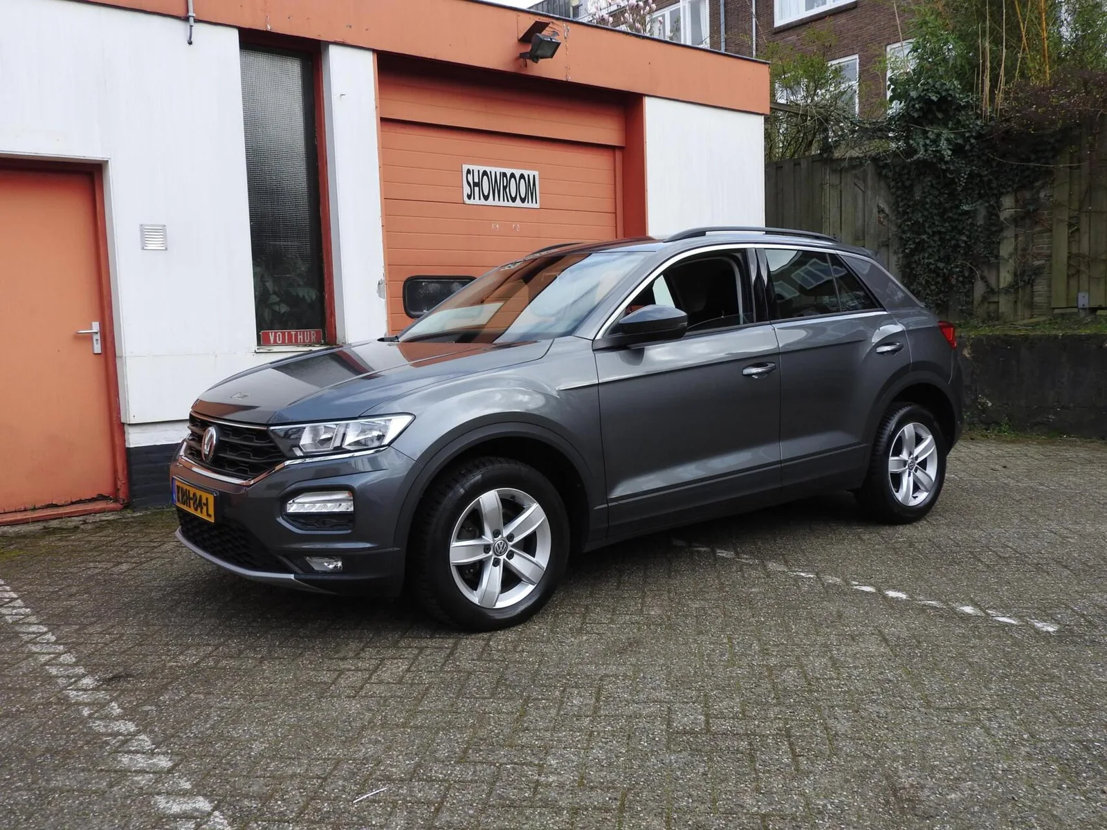 Volkswagen T-Roc (2018) — foto 1