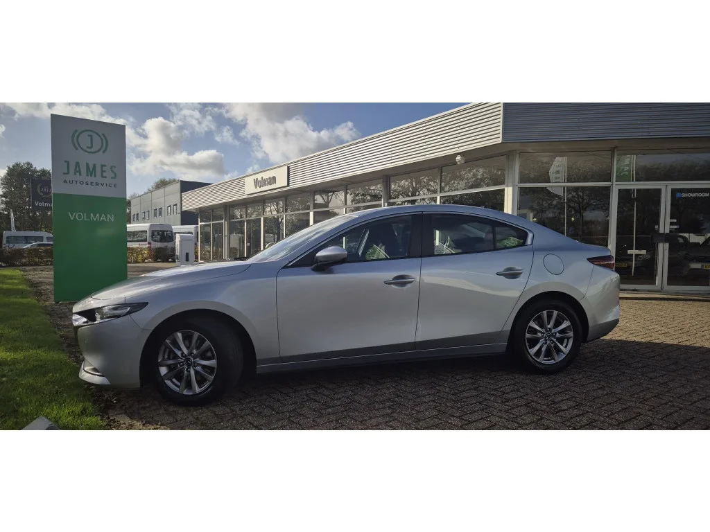 Mazda 3 (2019) — foto 1