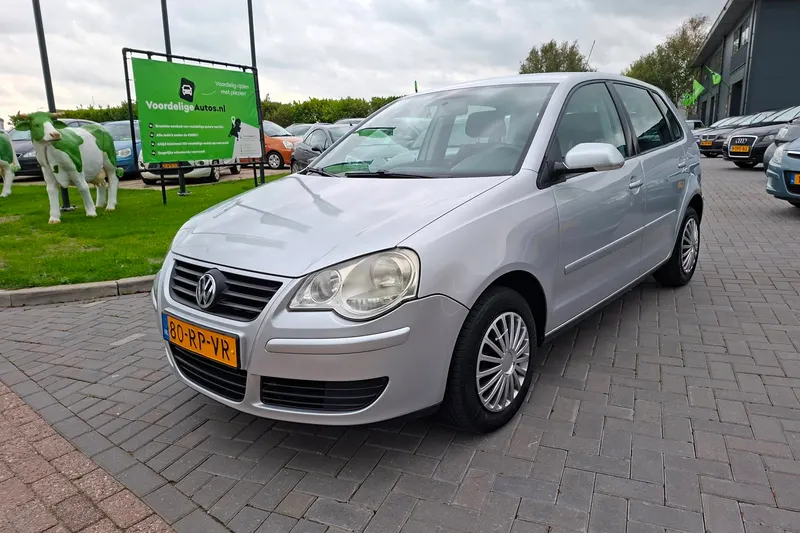 Volkswagen Polo (2005)