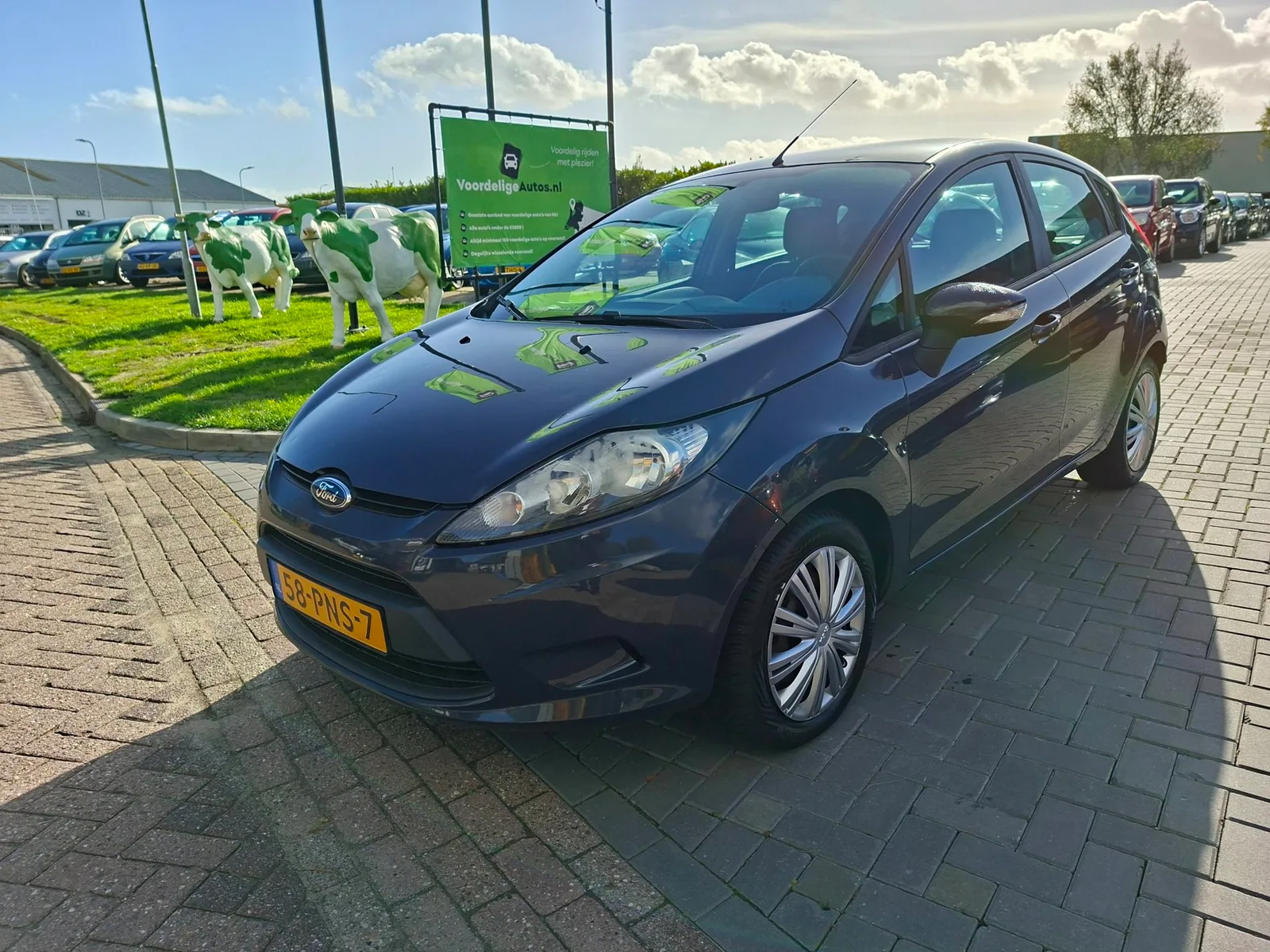 Ford Fiesta (2011) — foto 1
