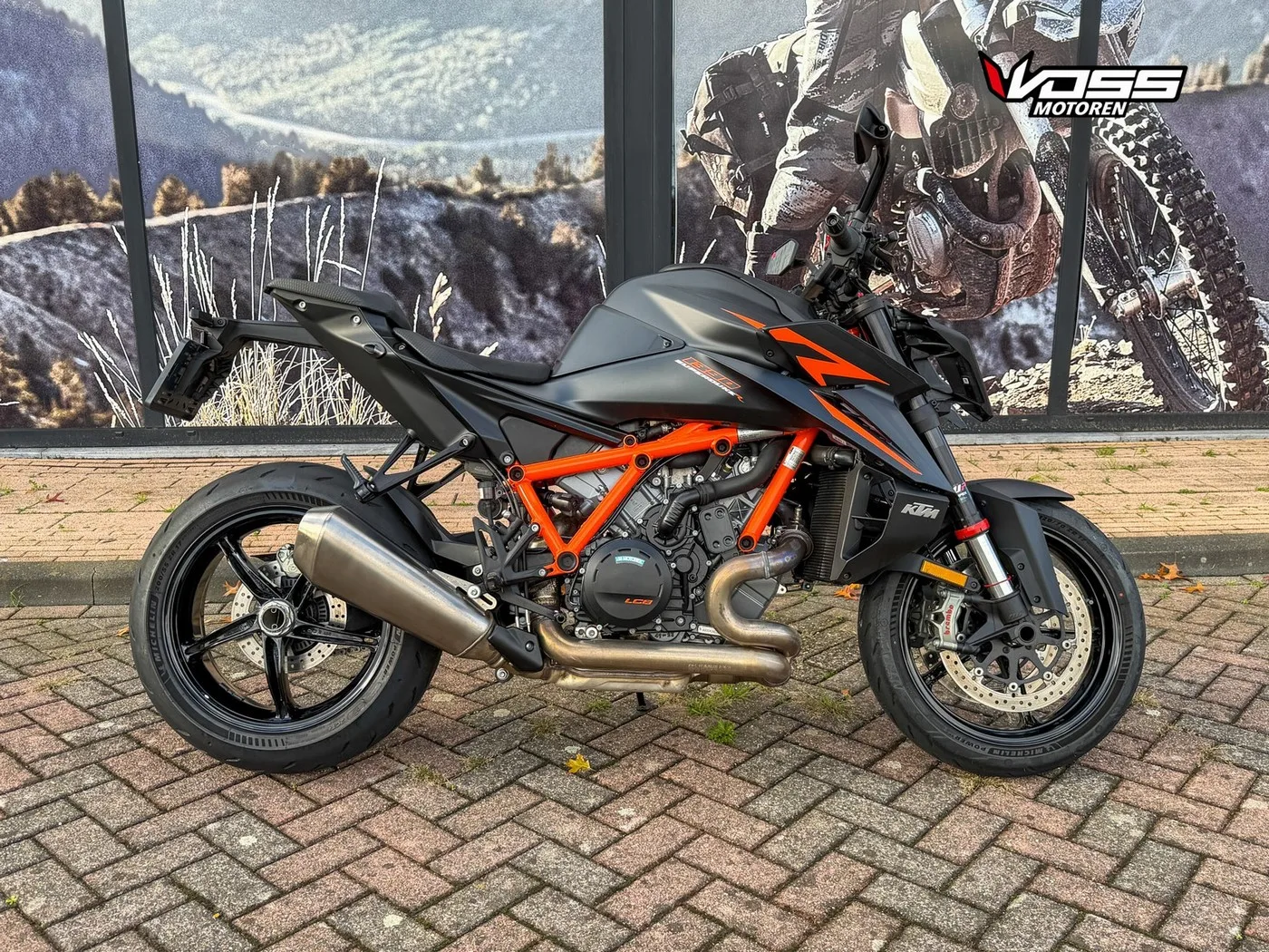 KTM 1390 Super Duke R (2024) — foto 1