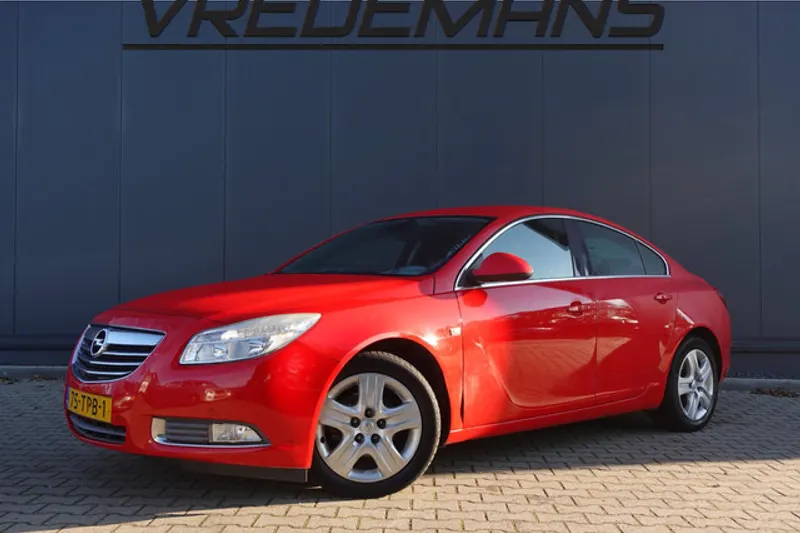 Opel Insignia (2012)