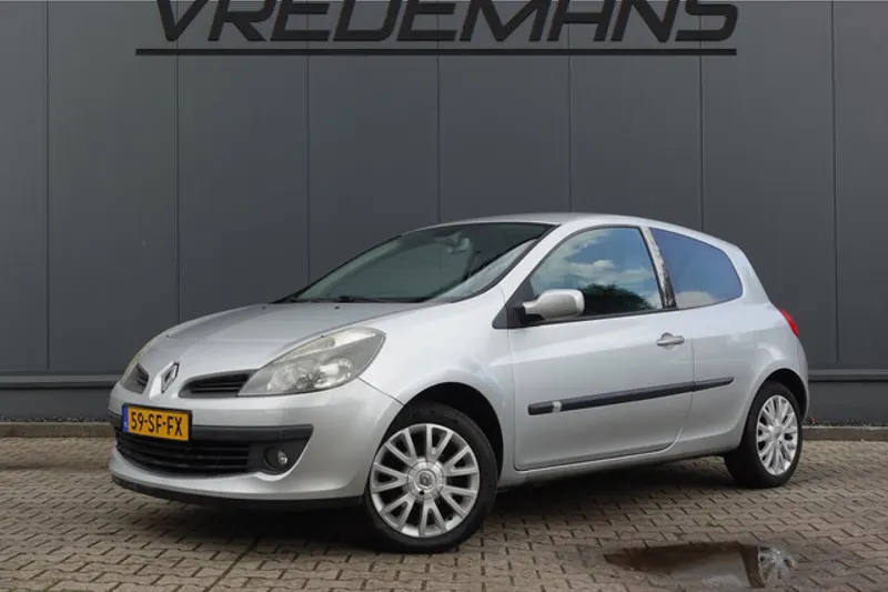 Renault Clio (2005)