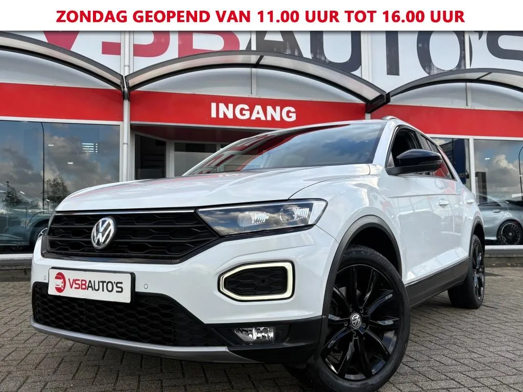 Volkswagen T-Roc (2021) — foto 1