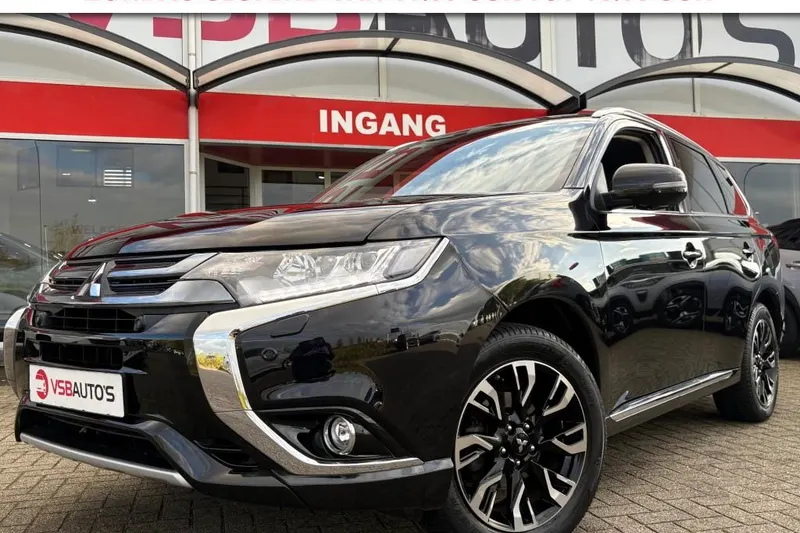 Mitsubishi Outlander (2017)
