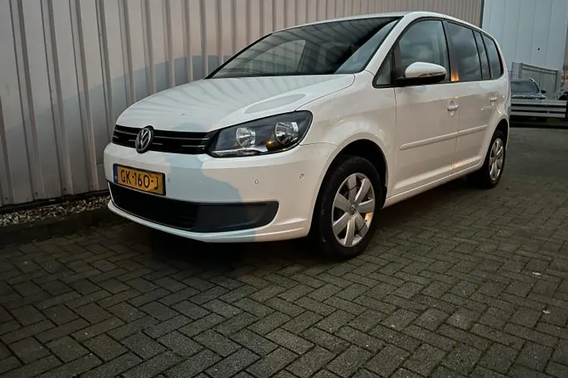 Volkswagen Touran (2015)