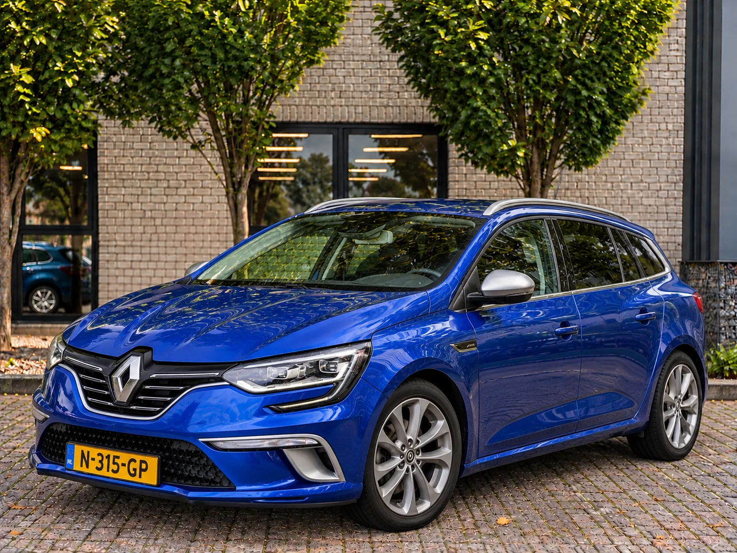 Renault Mégane (2017) — foto 1