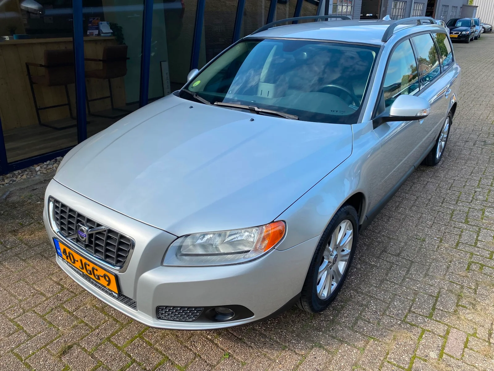 Volvo V70 (2009) — foto 1