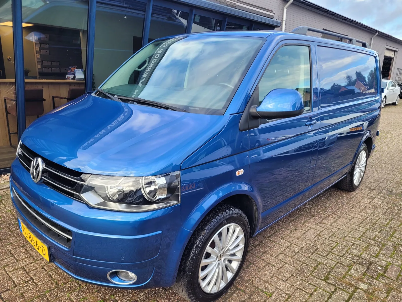 Volkswagen Transporter (2014) — foto 1