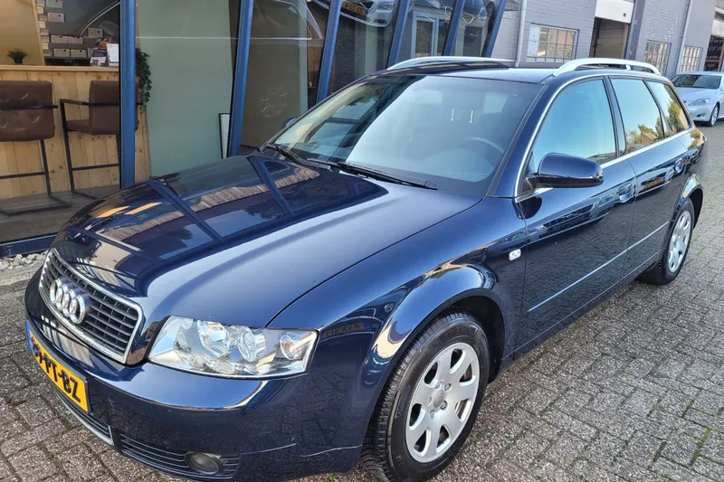 Audi A4 (2004)