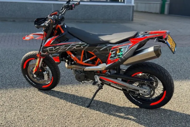 KTM 690 SMC R (0)