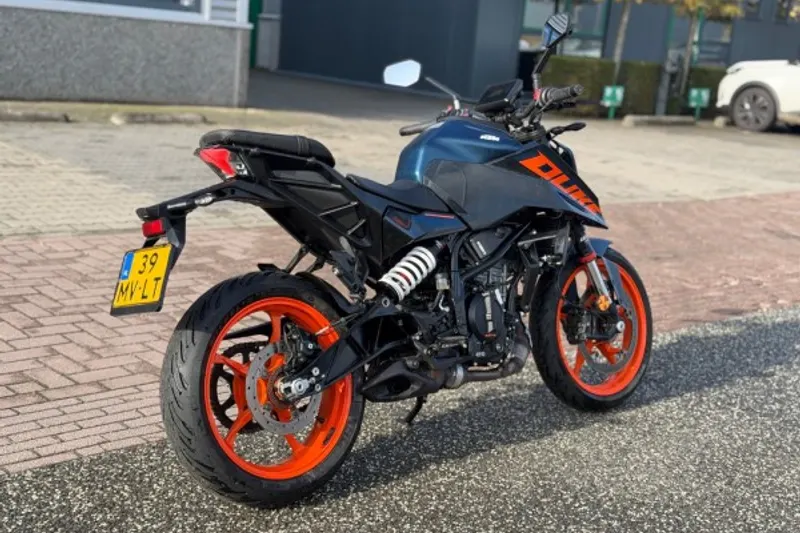 KTM 125 Duke (2024)