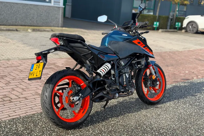 KTM 125 Duke (2024)