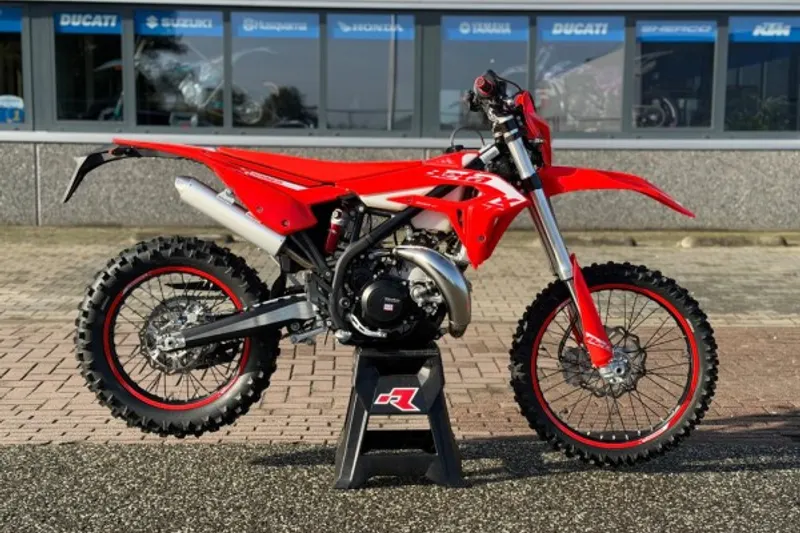 Beta Xtrainer 300 (2026)