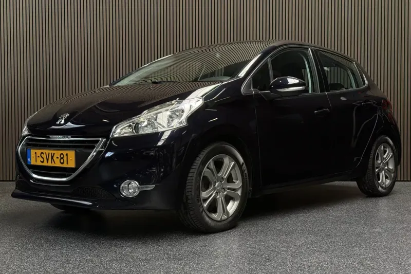 Peugeot 208 (2013)
