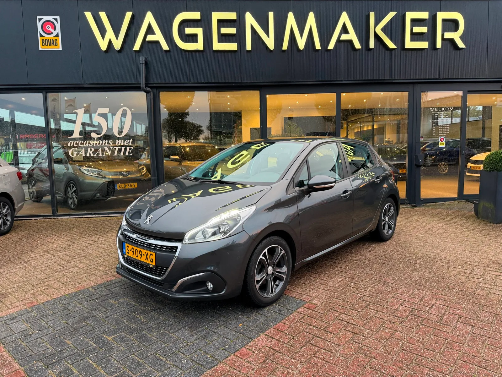 Peugeot 208 (2017) — foto 1