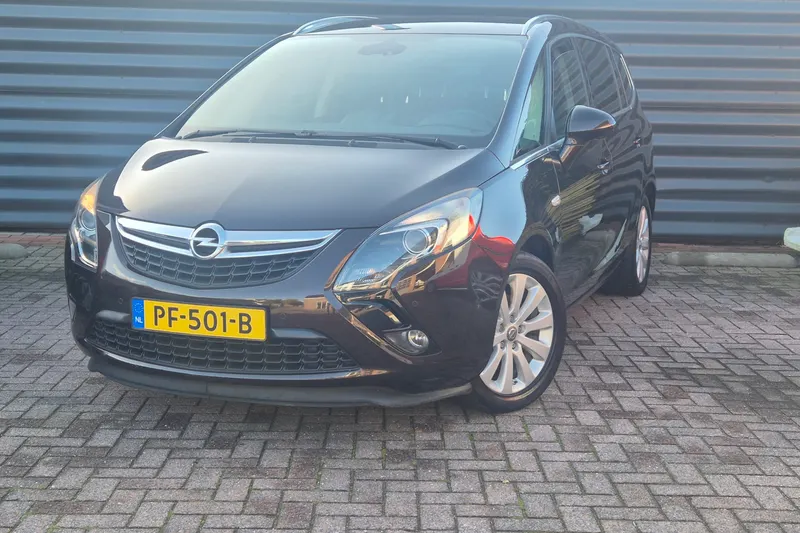 Opel Zafira (2015)