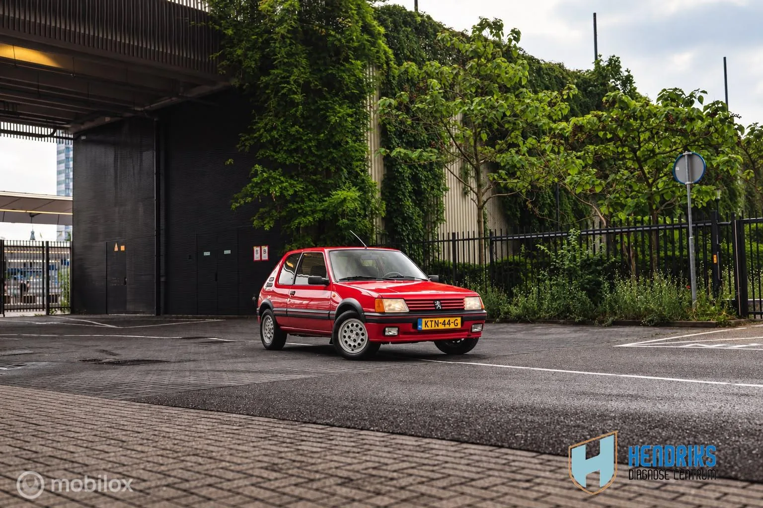 Peugeot 205 (1987) — foto 1