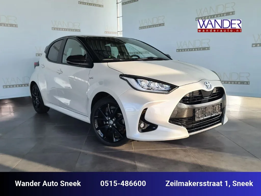 Toyota Yaris (2022) — foto 1