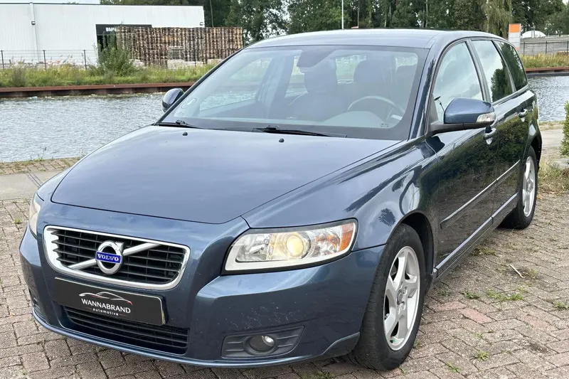 Volvo V50 (2010)