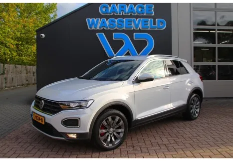 Volkswagen T-Roc (2018) — foto 1