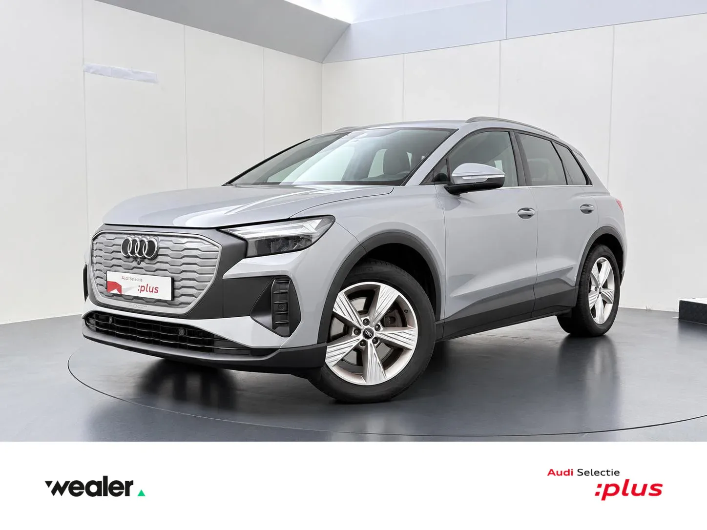Audi Q4 e-tron (2023) — foto 1