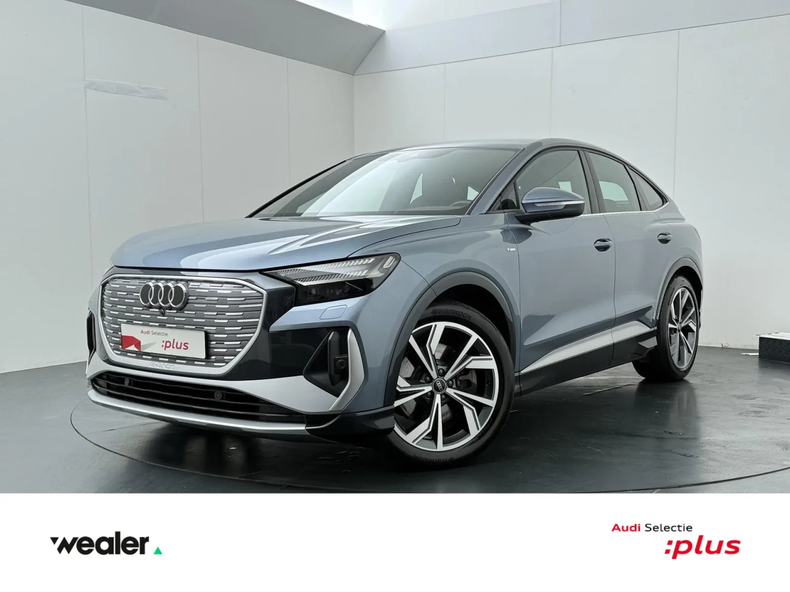Audi Q4 e-tron (2023) — foto 1