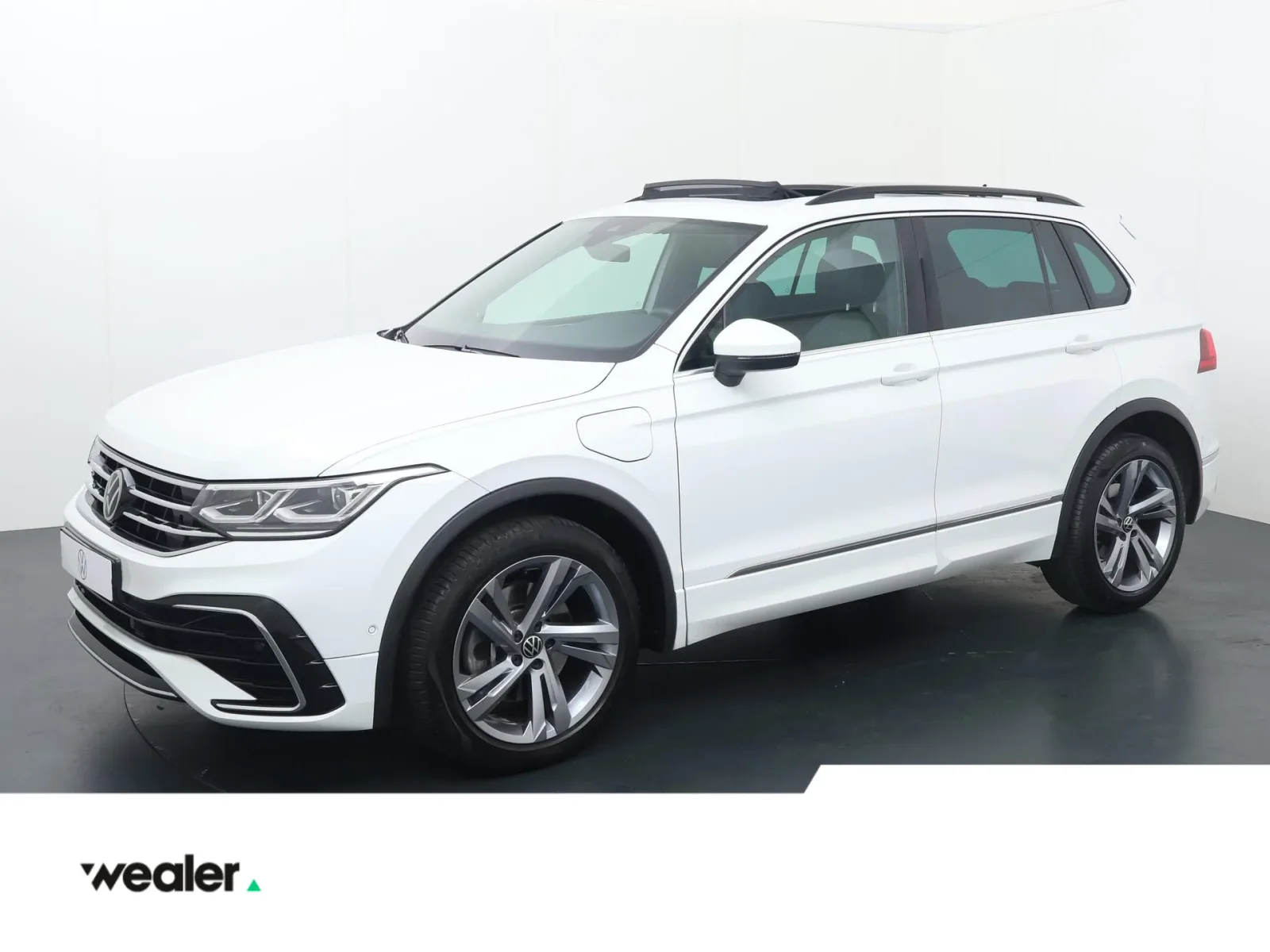 Volkswagen Tiguan (2022) — foto 1