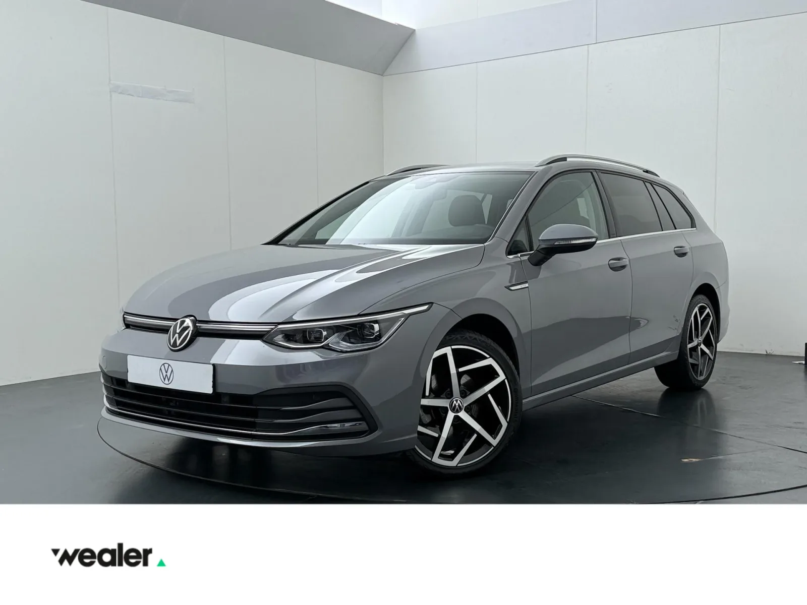 Volkswagen Golf (2021) — foto 1