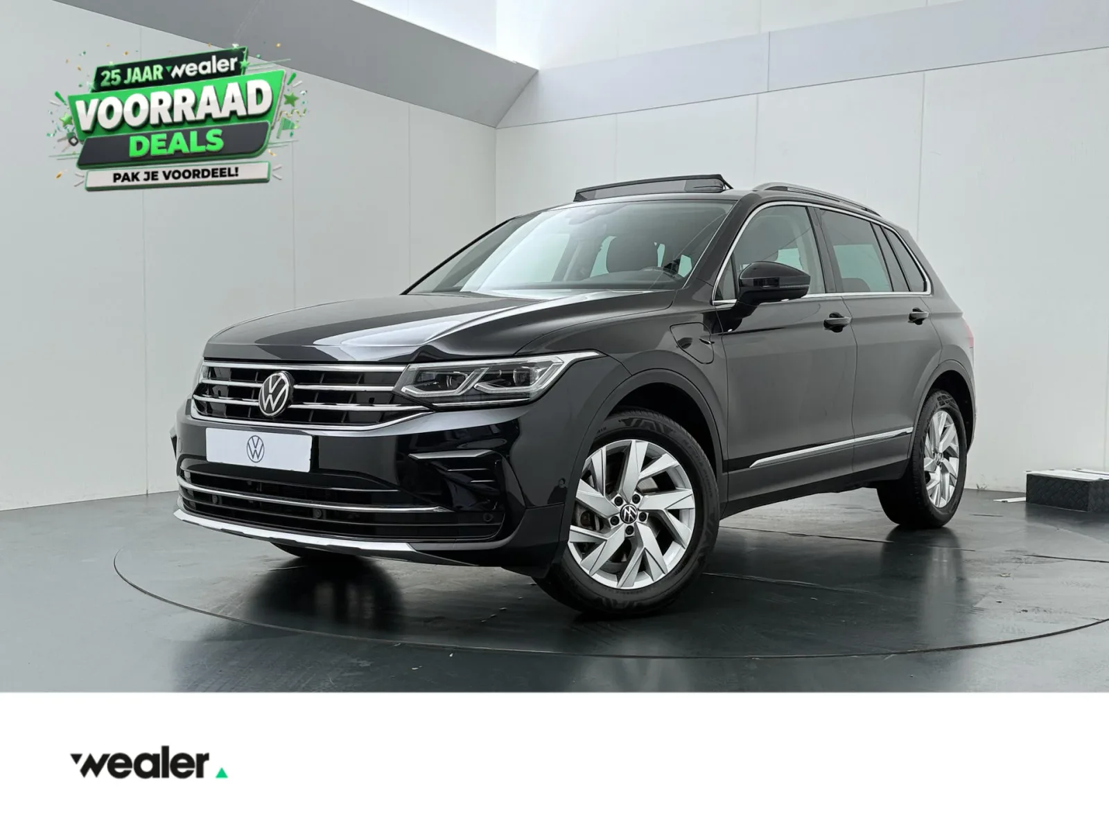 Volkswagen Tiguan (2023) — foto 1