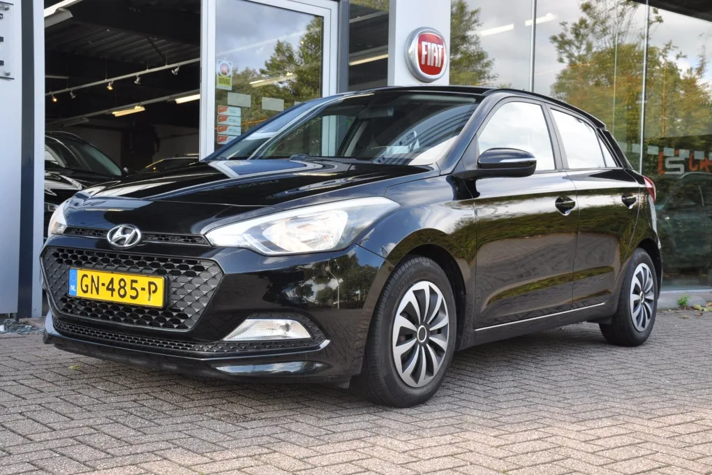 Hyundai i20 (2015) — foto 1