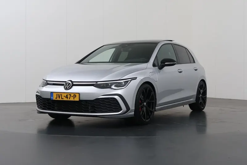 Volkswagen Golf (2022)