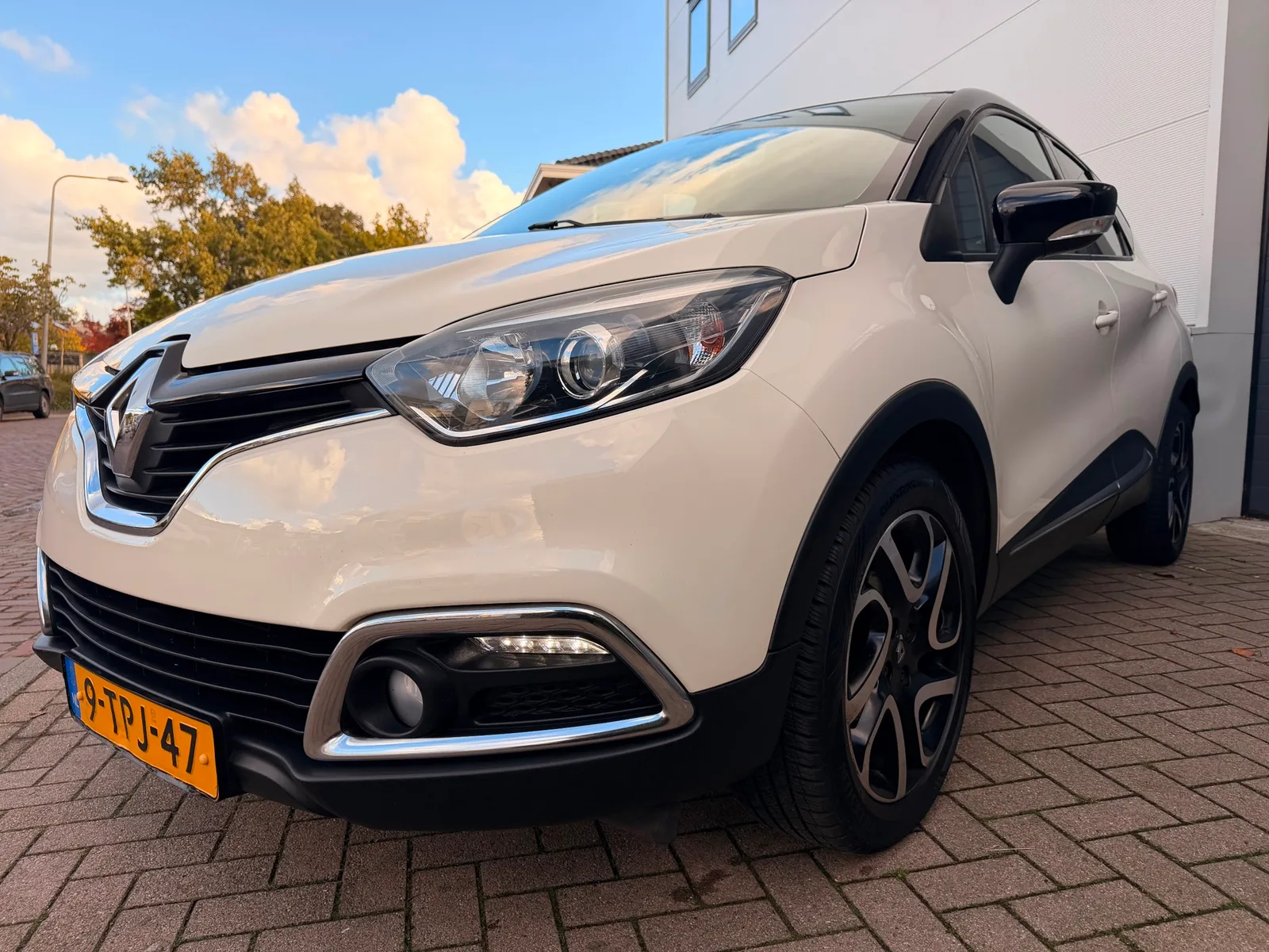 Renault Captur (2014) — foto 1