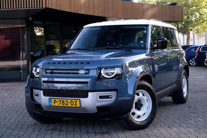 Land Rover Defender (2021)