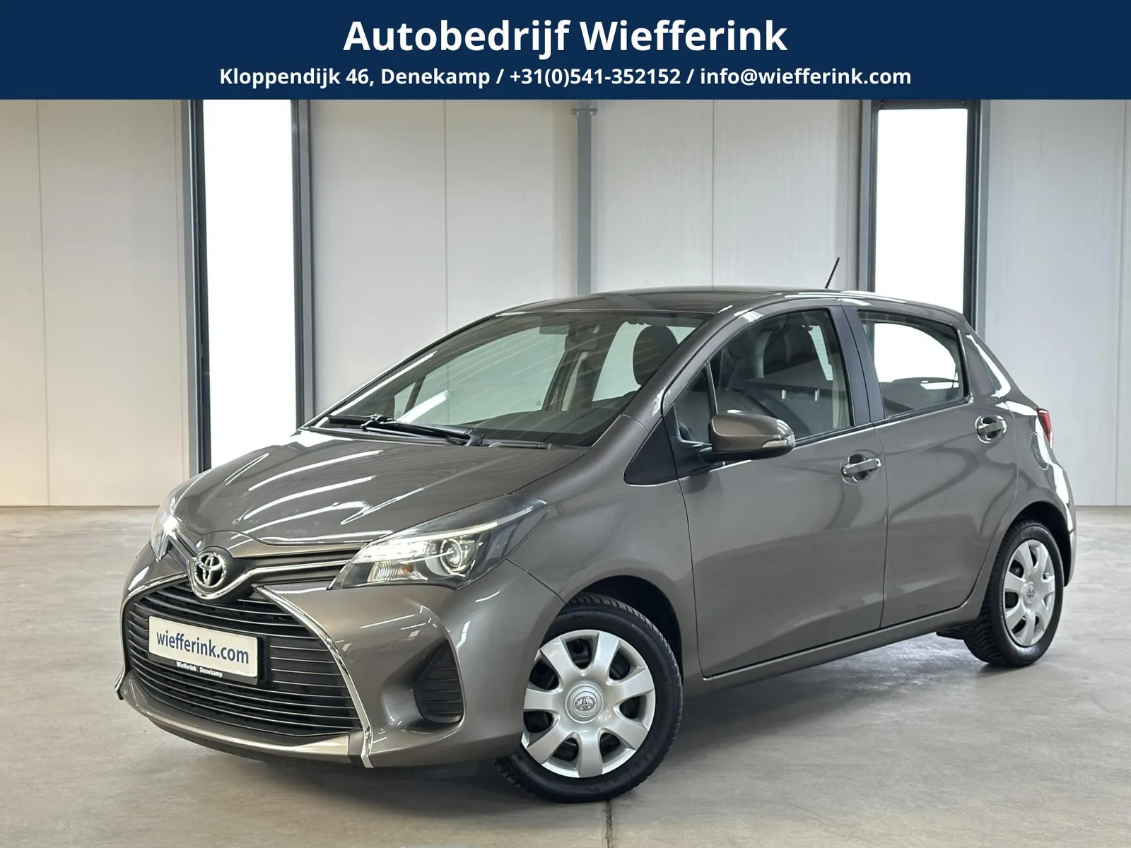 Toyota Yaris (2016) — foto 1