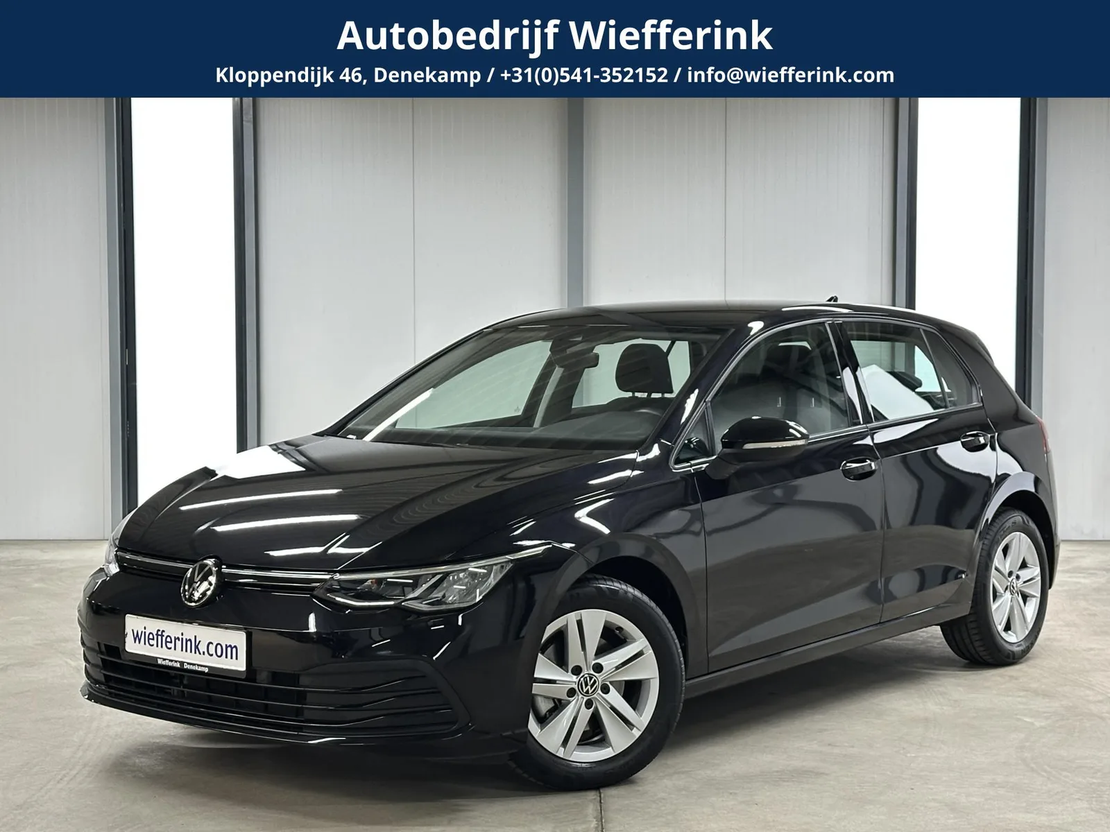 Volkswagen Golf (2022) — foto 1