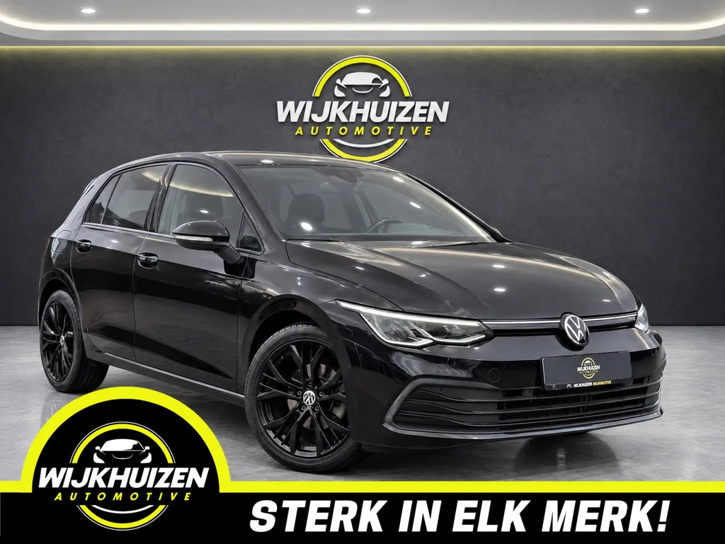 Volkswagen Golf (2023) — foto 1