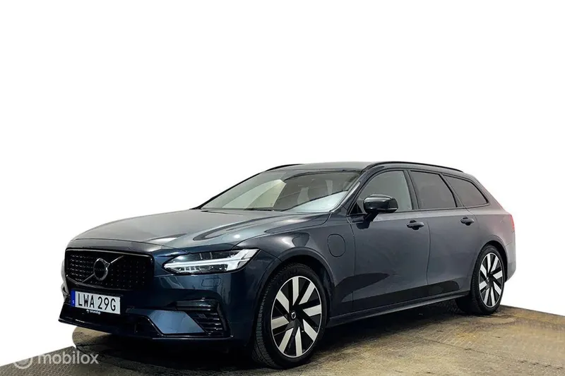 Volvo V90 (2023)