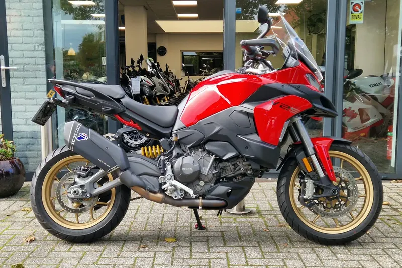 Ducati Multistrada V2 S (2025)