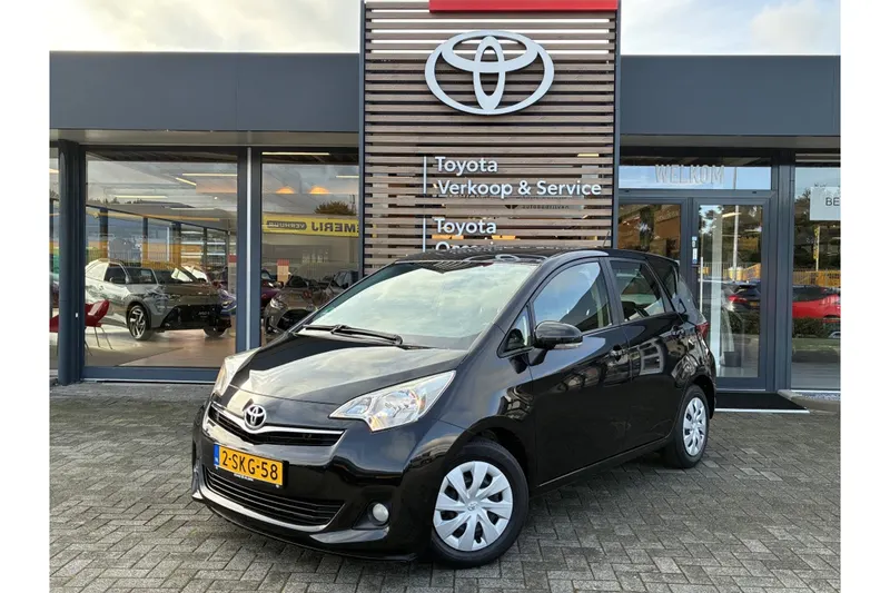 Toyota Verso S (2013)