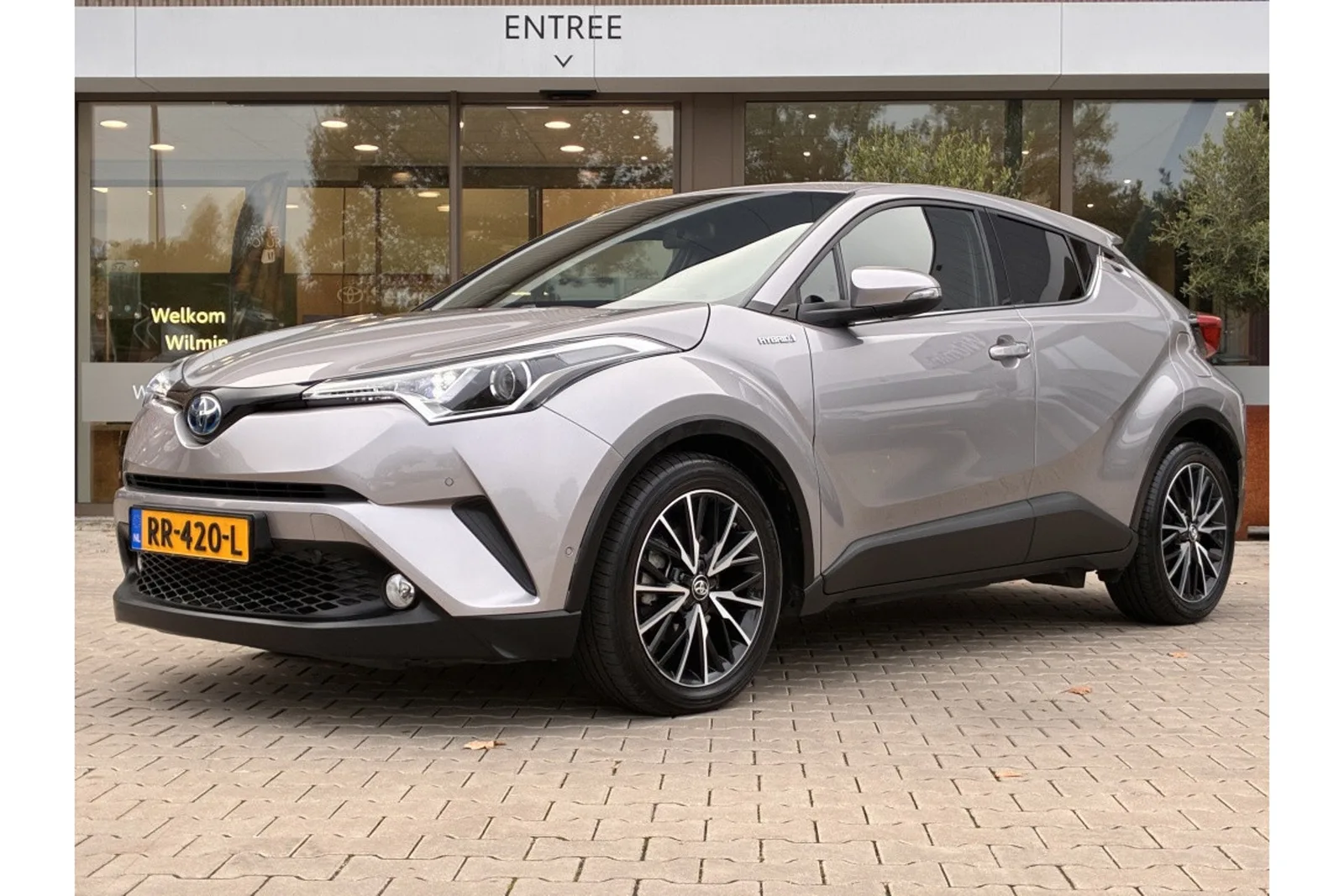 Toyota C-HR (2018) — foto 1