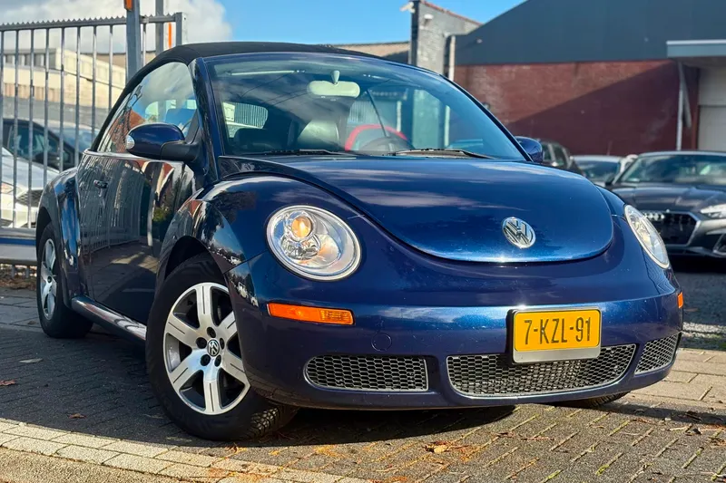 Volkswagen New Beetle (2006)