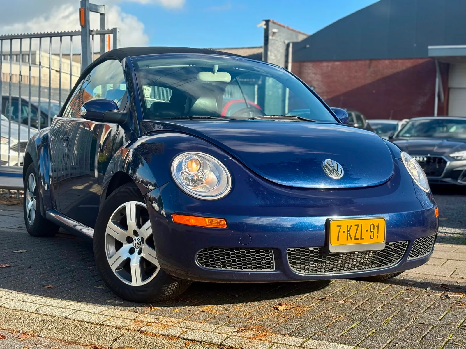 Volkswagen New Beetle (2006) — foto 1