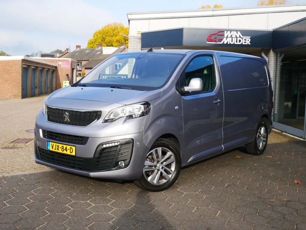 Peugeot Expert (2021) — foto 1