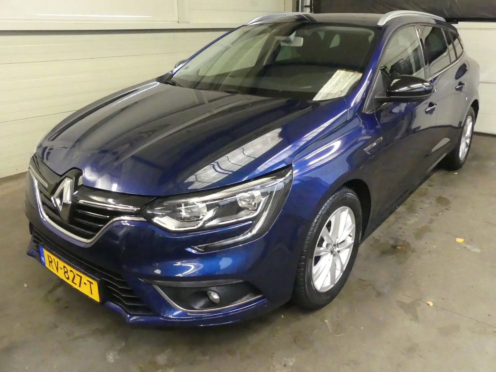 Renault Mégane (2018) — foto 1