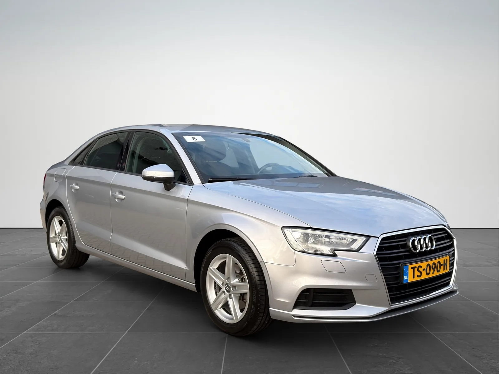 Audi A3 (2018) — foto 1