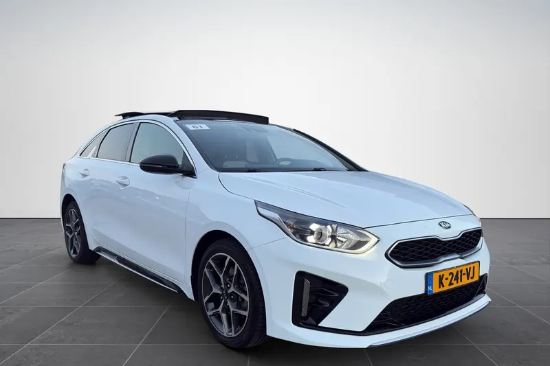 Kia ProCeed (2021)