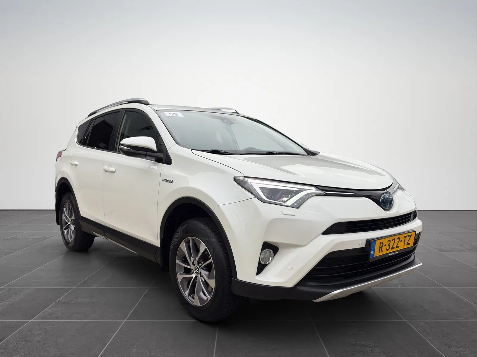 Toyota RAV4 (2018) — foto 1