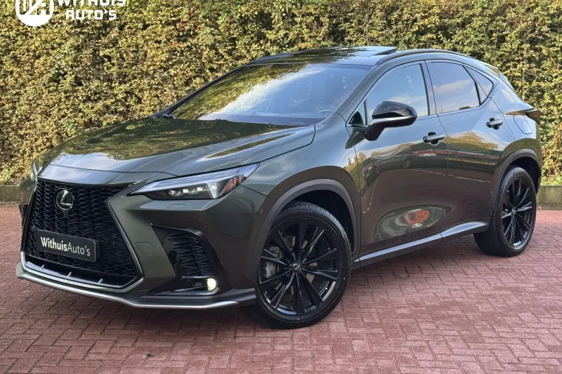 Lexus NX (2022)